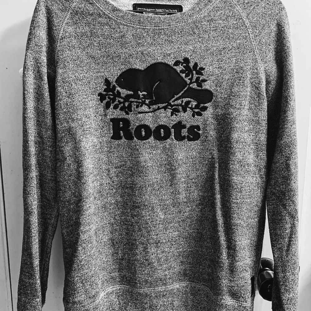 Roots crew neck sweater